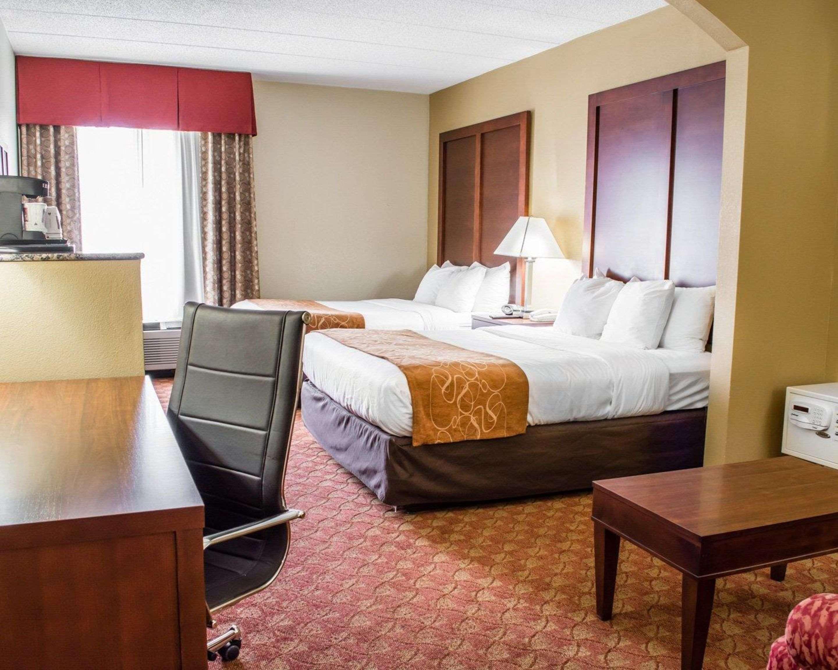Comfort Suites Хагерстаун Экстерьер фото
