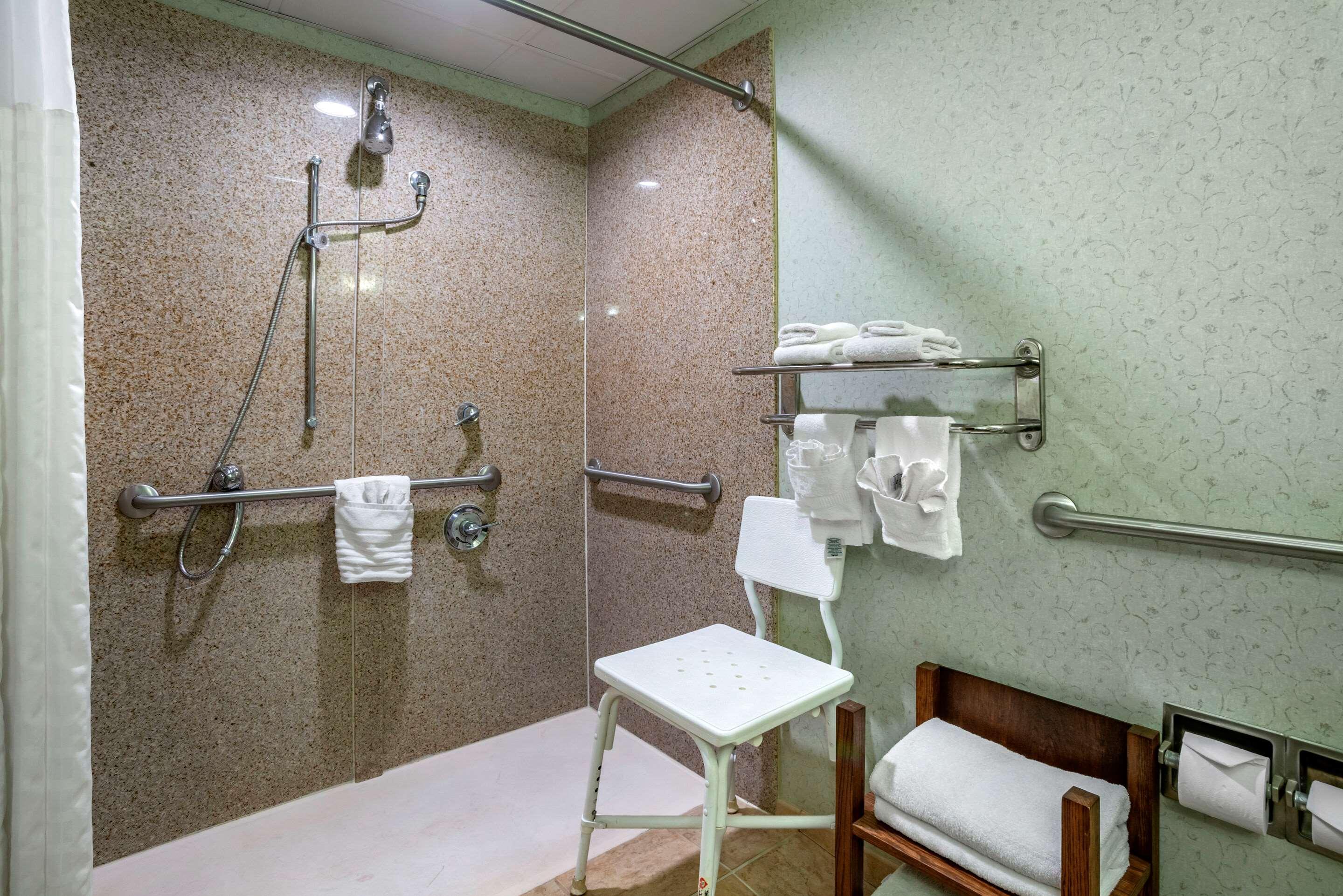 Comfort Suites Хагерстаун Экстерьер фото