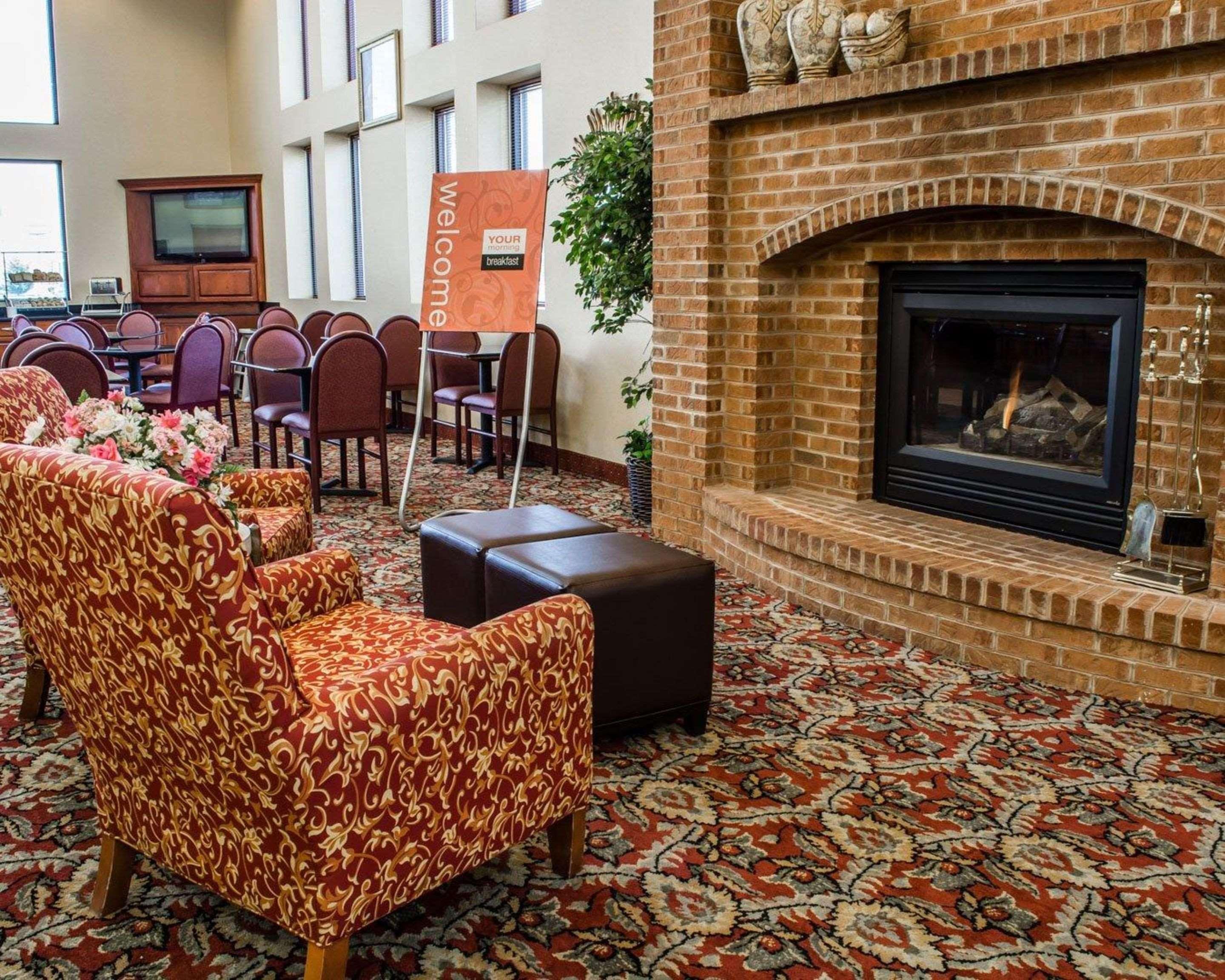 Comfort Suites Хагерстаун Экстерьер фото