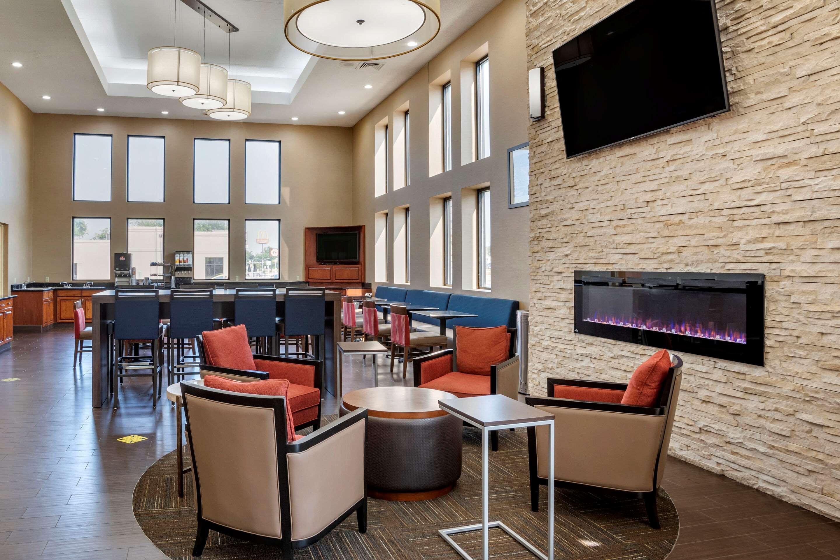 Comfort Suites Хагерстаун Экстерьер фото