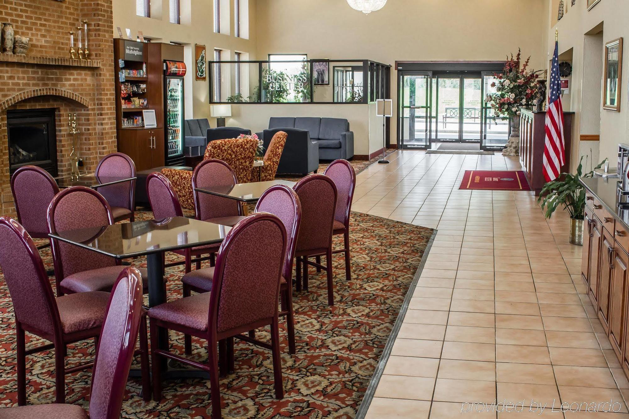 Comfort Suites Хагерстаун Экстерьер фото