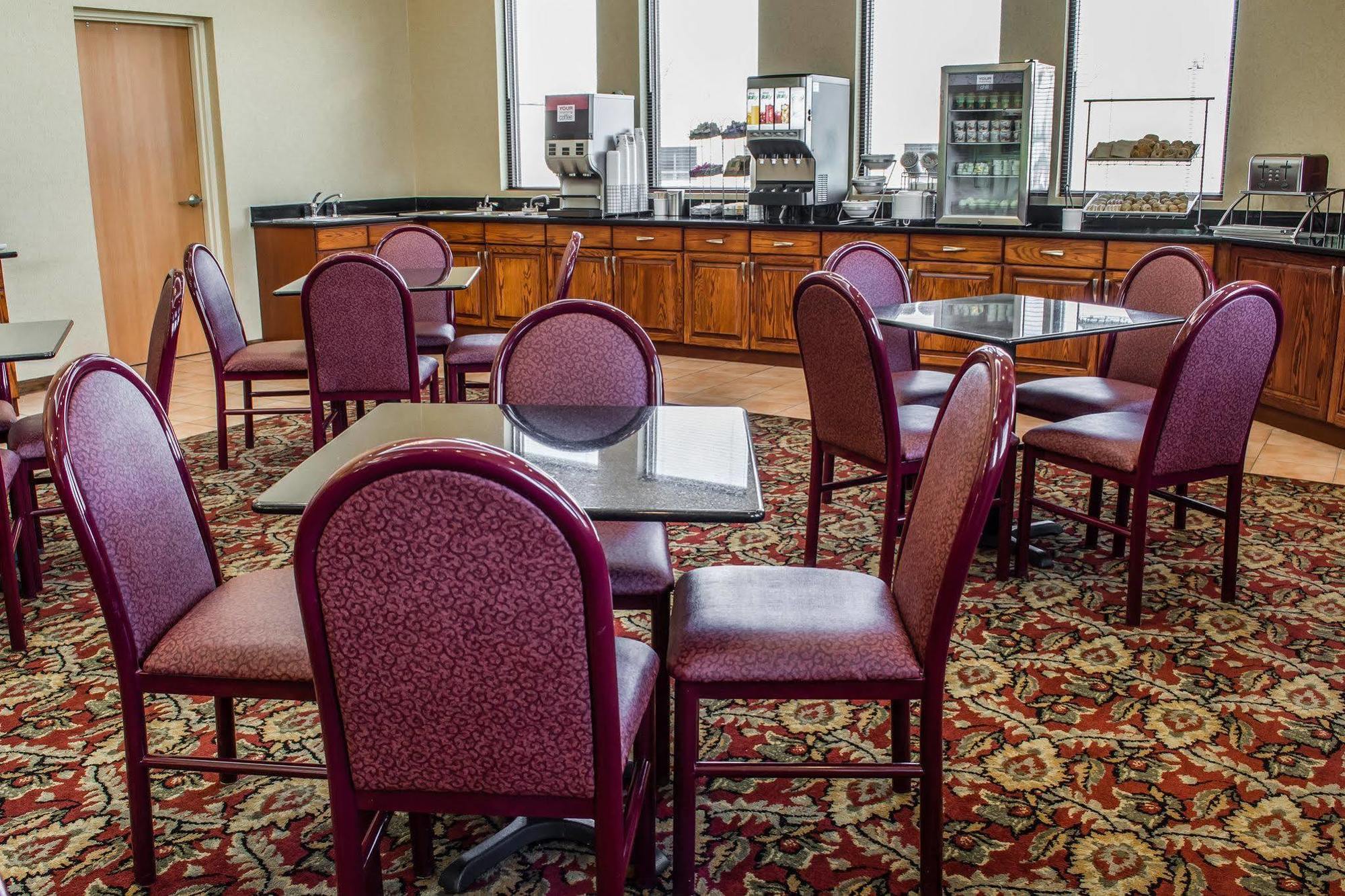 Comfort Suites Хагерстаун Экстерьер фото